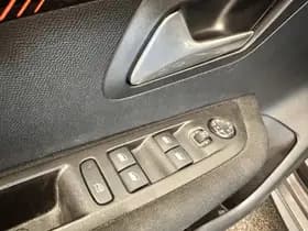 Peugeot 208 1.2 PureTech Active Pack thumbnail 7