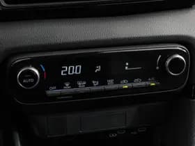 Toyota Yaris thumbnail 18