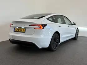 Tesla Model 3 thumbnail 11