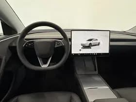 Tesla Model 3 thumbnail 14