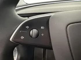 Tesla Model 3 thumbnail 16