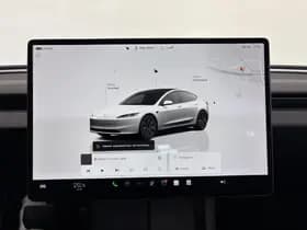 Tesla Model 3 thumbnail 19