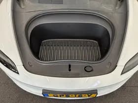 Tesla Model 3 thumbnail 30