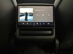 Tesla Model 3 thumbnail 37