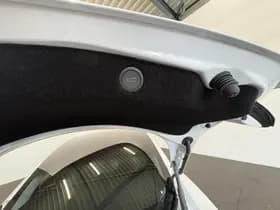 Tesla Model 3 thumbnail 42