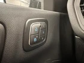 Ford Kuga thumbnail 17