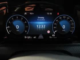 Volkswagen Golf thumbnail 18
