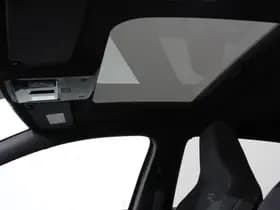 Volkswagen Golf thumbnail 32