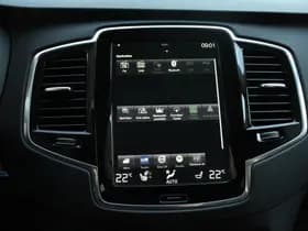 Volvo XC90 thumbnail 24