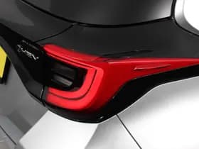 Toyota Yaris thumbnail 31