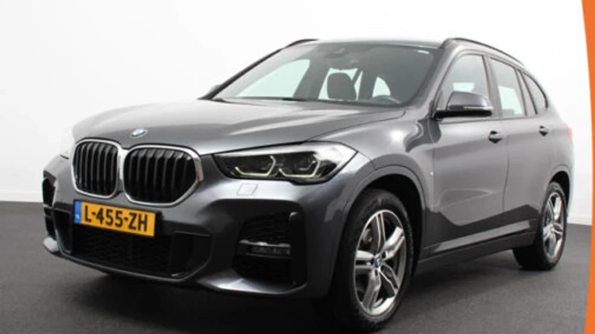 BMW X1 sDrive18i Automaat M-Sport — foto 1