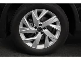 Volkswagen Tiguan thumbnail 2