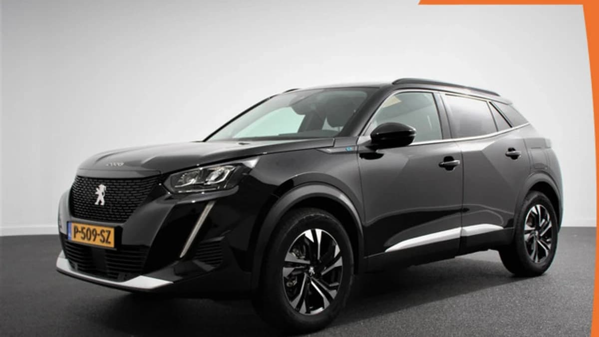 Peugeot E-2008 EV Allure Pack 50 kWh — foto 1