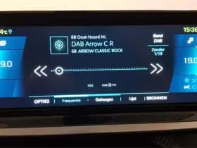 Peugeot E-2008 EV Allure Pack 50 kWh thumbnail 17