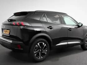 Peugeot E-2008 EV Allure Pack 50 kWh thumbnail 3