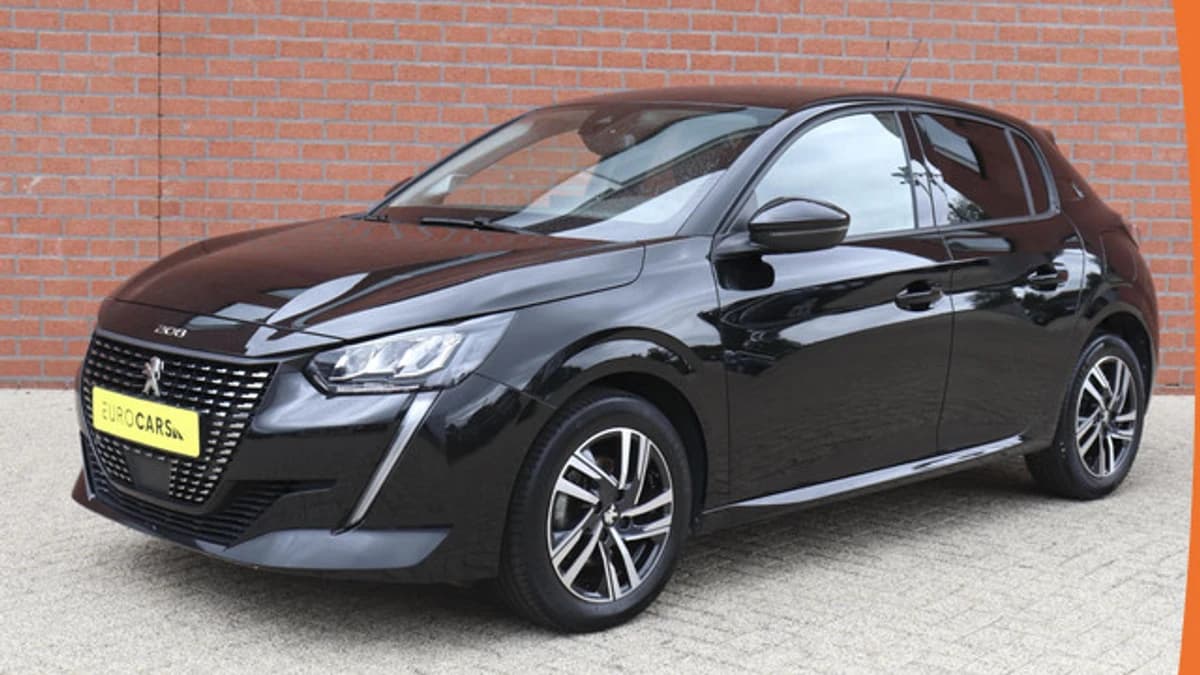 Peugeot 208 — foto 1