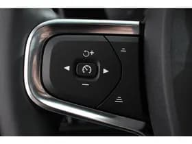 Volvo XC40 thumbnail 15