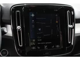 Volvo XC40 thumbnail 21