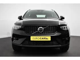 Volvo XC40 thumbnail 4