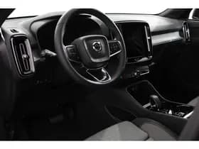 Volvo XC40 thumbnail 9