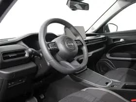 Jeep Avenger thumbnail 2