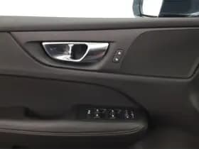 Volvo V60 2.0 B4 197 pk Automaat Momentum Pro thumbnail 21