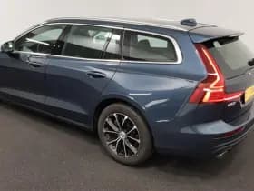 Volvo V60 2.0 B4 197 pk Automaat Momentum Pro thumbnail 24