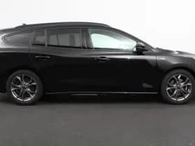 Ford FOCUS Wagon 1.0 EcoBoost ST Line 125 Pk thumbnail 6