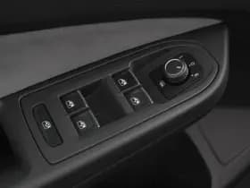 Volkswagen Golf 1.5 eTSI R-Line thumbnail 13