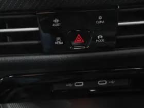 Volkswagen Golf 1.5 eTSI R-Line thumbnail 19