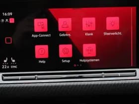 Volkswagen Golf 1.5 eTSI R-Line thumbnail 21