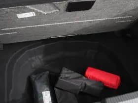 Volkswagen Golf 1.5 eTSI R-Line thumbnail 33