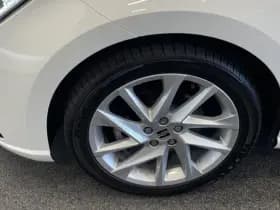 SEAT Ibiza 1.0 110pk TSI DSG FR thumbnail 2