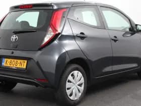 Toyota Aygo 1.0 VVT-i x-fun thumbnail 6