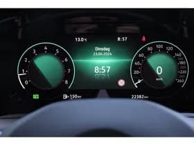 Volkswagen Golf thumbnail 21