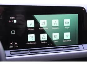 Volkswagen Golf thumbnail 24