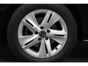 Volkswagen Golf thumbnail 26