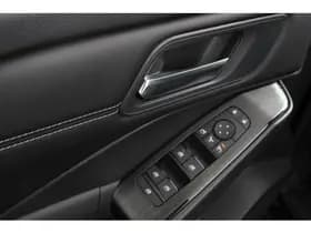 Nissan Qashqai thumbnail 11