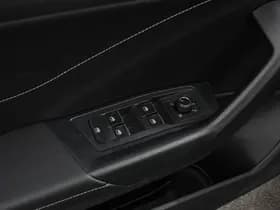 Volkswagen T-Roc thumbnail 19