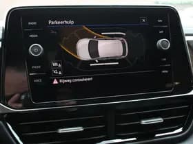 Volkswagen T-Roc thumbnail 33