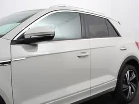 Volkswagen T-Roc thumbnail 13