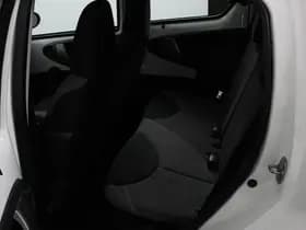 Toyota Aygo thumbnail 17