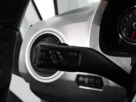 Volkswagen Up! thumbnail 17