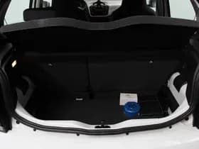 Volkswagen Up! thumbnail 35