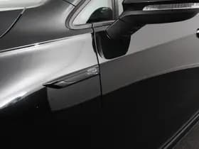 Volkswagen Golf thumbnail 27