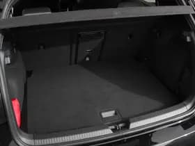 Volkswagen Golf thumbnail 37