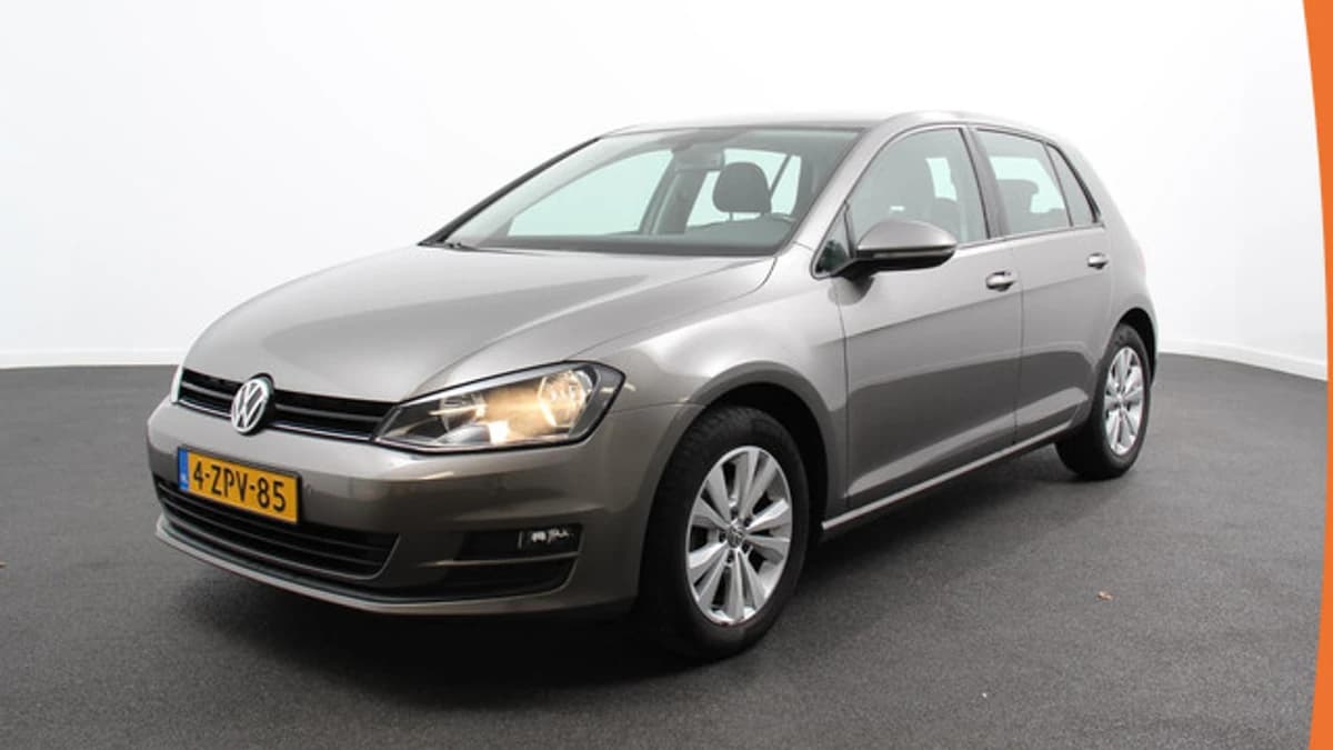 Volkswagen Golf — foto 1