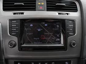 Volkswagen Golf thumbnail 23