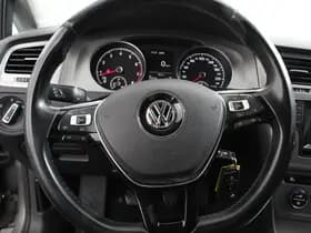Volkswagen Golf thumbnail 24