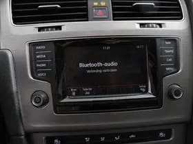 Volkswagen Golf thumbnail 26